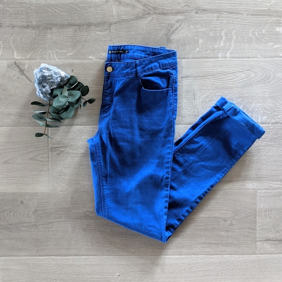 jeans pant blue colour